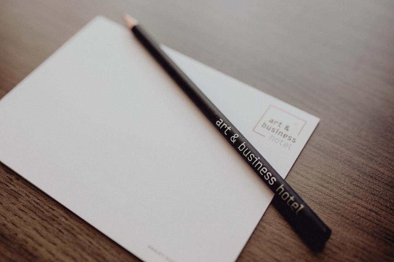 Art&business