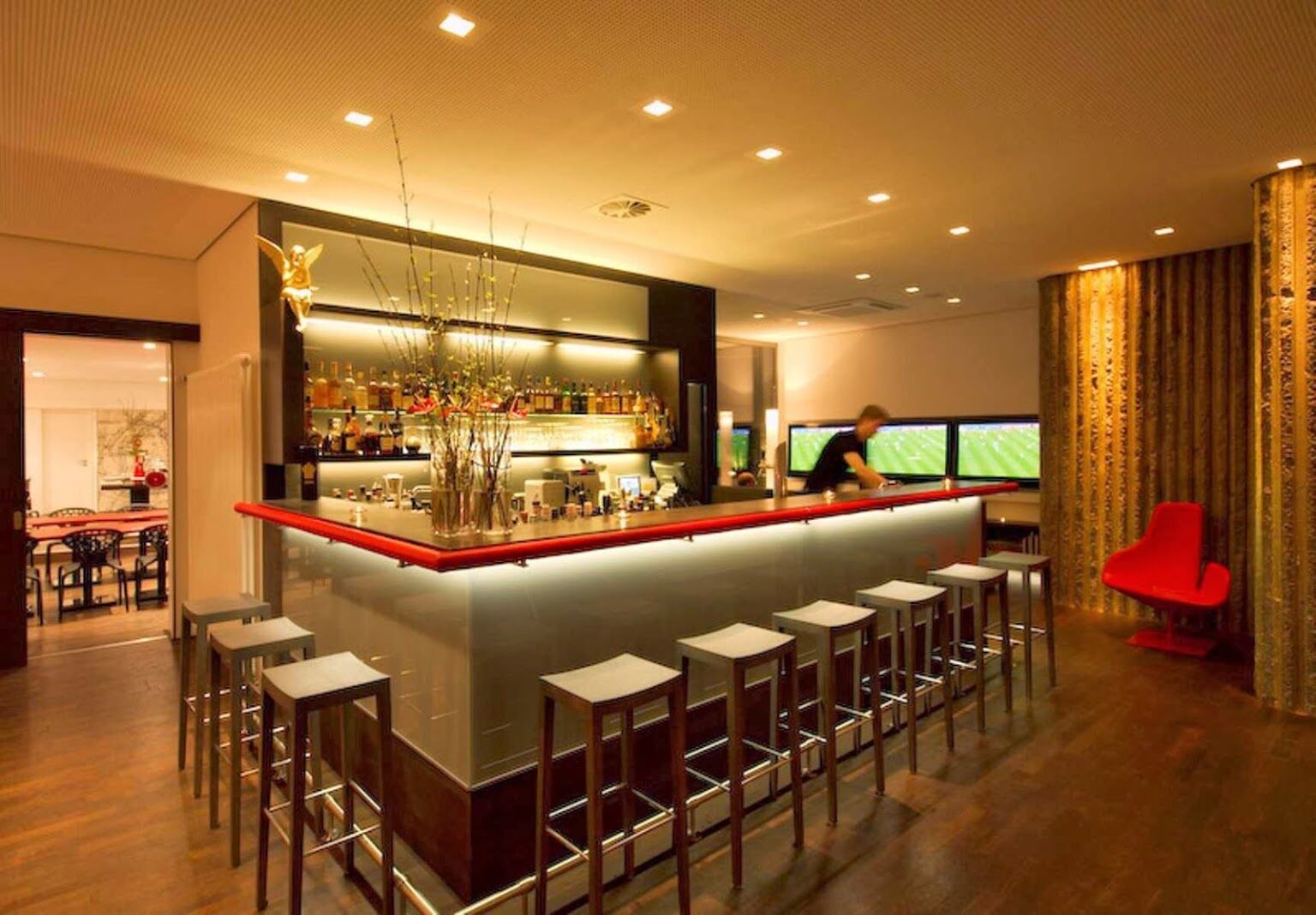 Hotel Art&business